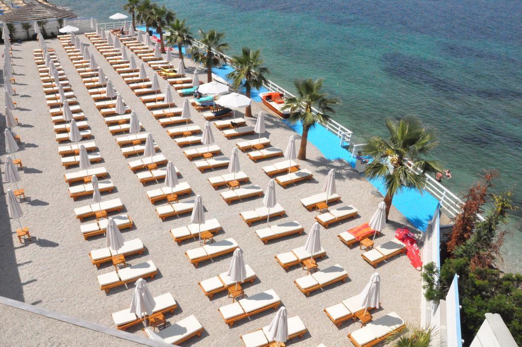 Coral Hotel & Resort Radhimë Dış mekan fotoğraf