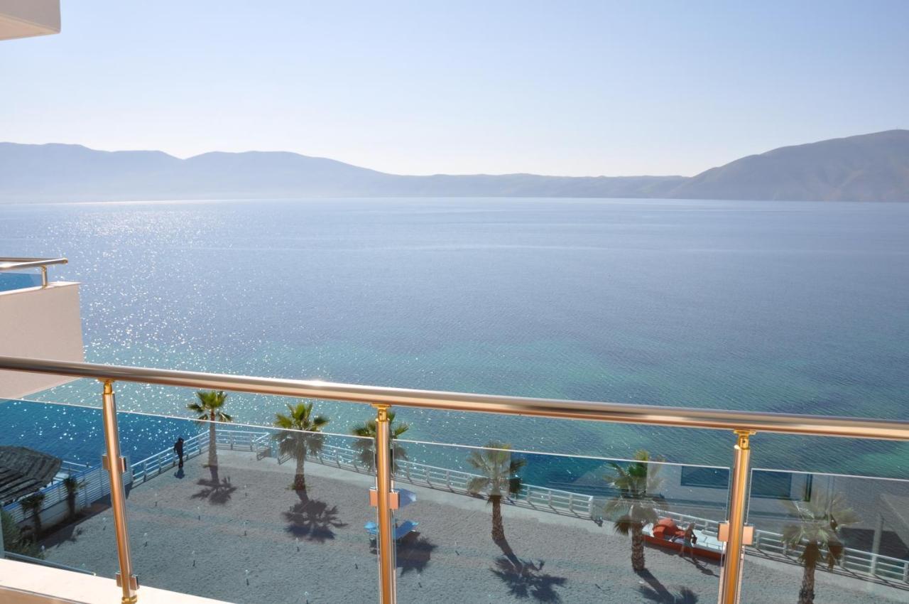 Coral Hotel & Resort Radhimë Oda fotoğraf