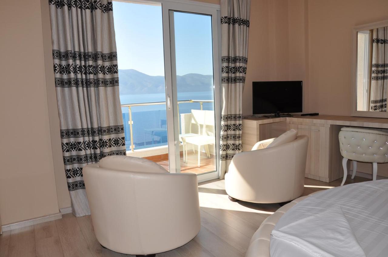 Coral Hotel & Resort Radhimë Oda fotoğraf