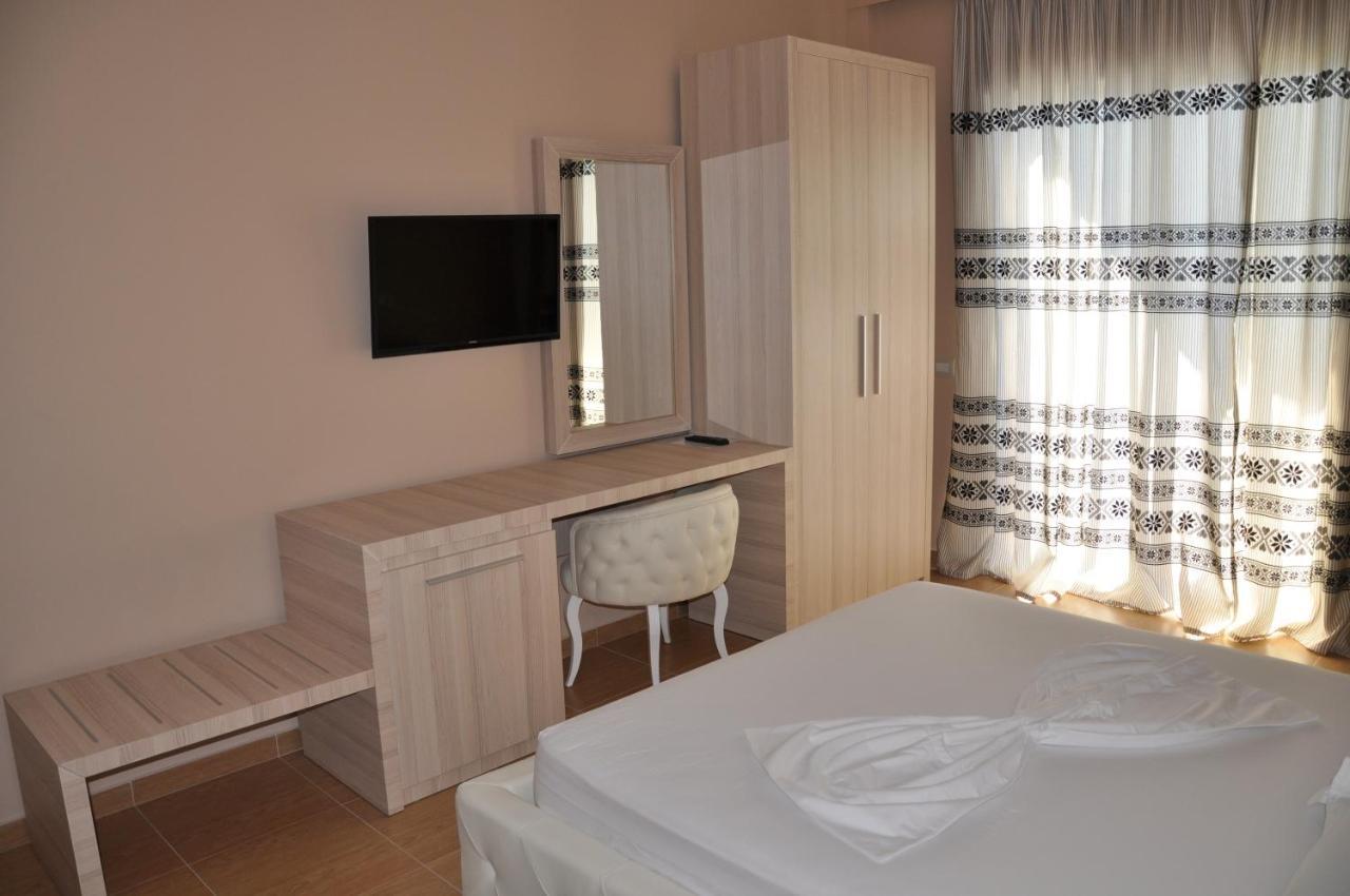 Coral Hotel & Resort Radhimë Oda fotoğraf