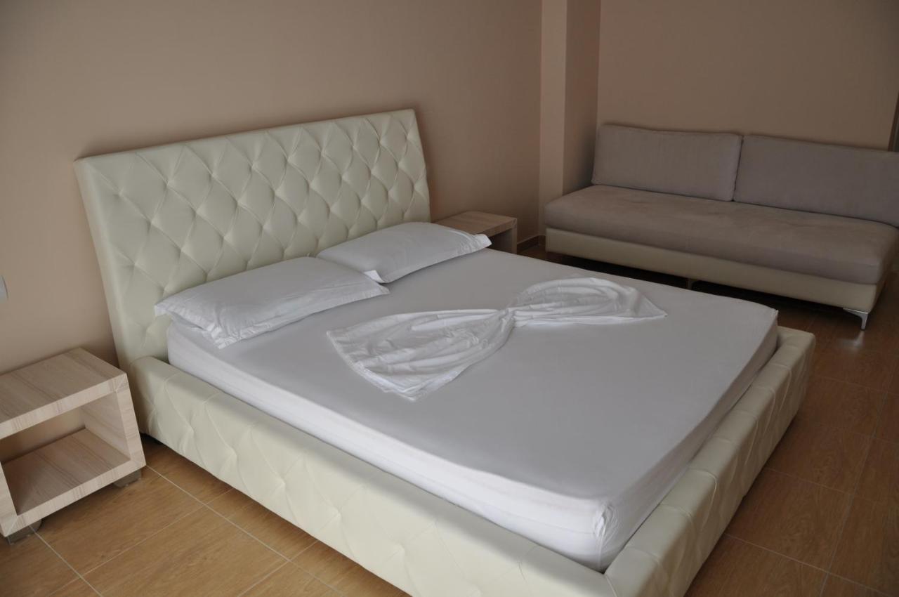 Coral Hotel & Resort Radhimë Oda fotoğraf