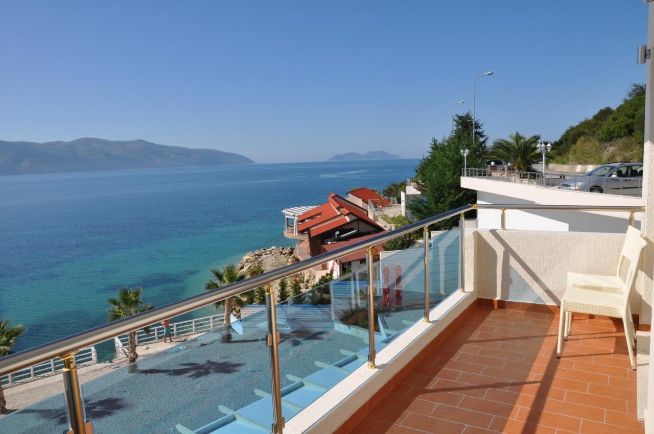 Coral Hotel & Resort Radhimë Dış mekan fotoğraf