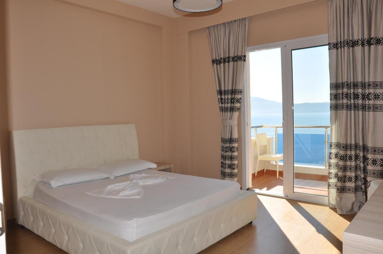 Coral Hotel & Resort Radhimë Oda fotoğraf