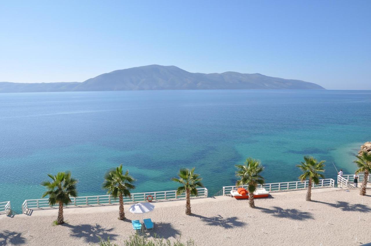 Coral Hotel & Resort Radhimë Oda fotoğraf